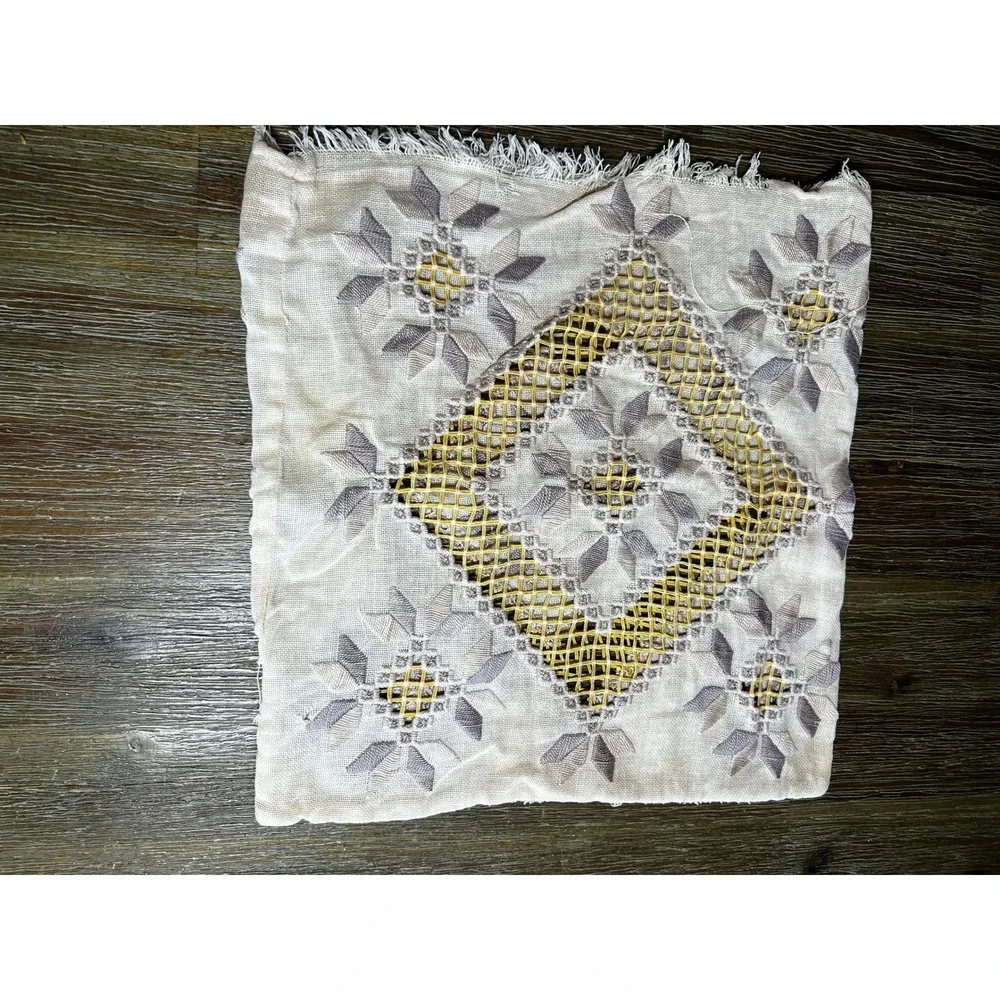 Vintage Hand Embroidered Linen Doily Cutwork Floral Geometric Cream Purple 14x13